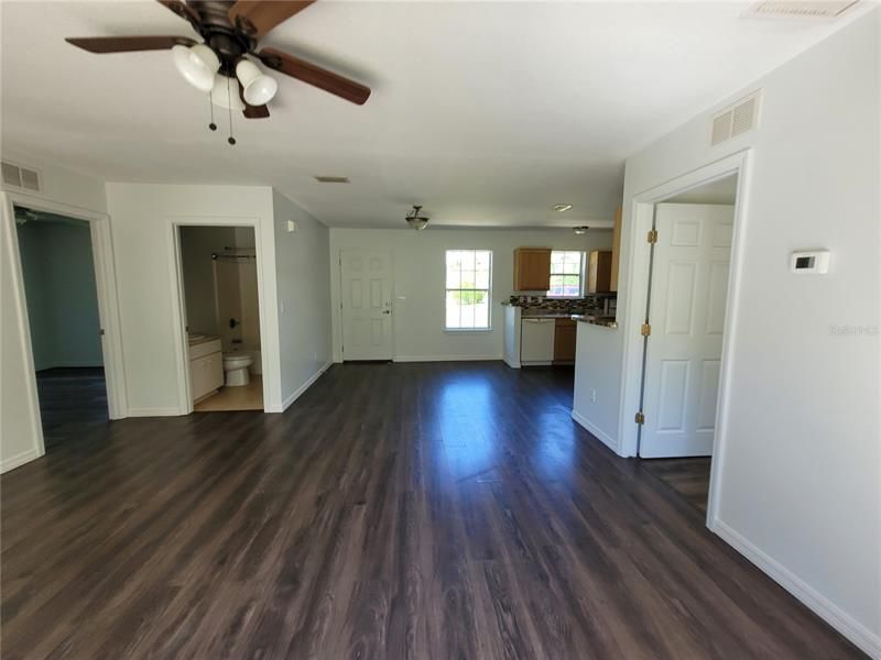 Recently Sold: $259,000 (3 beds, 2 baths, 1200 Square Feet)
