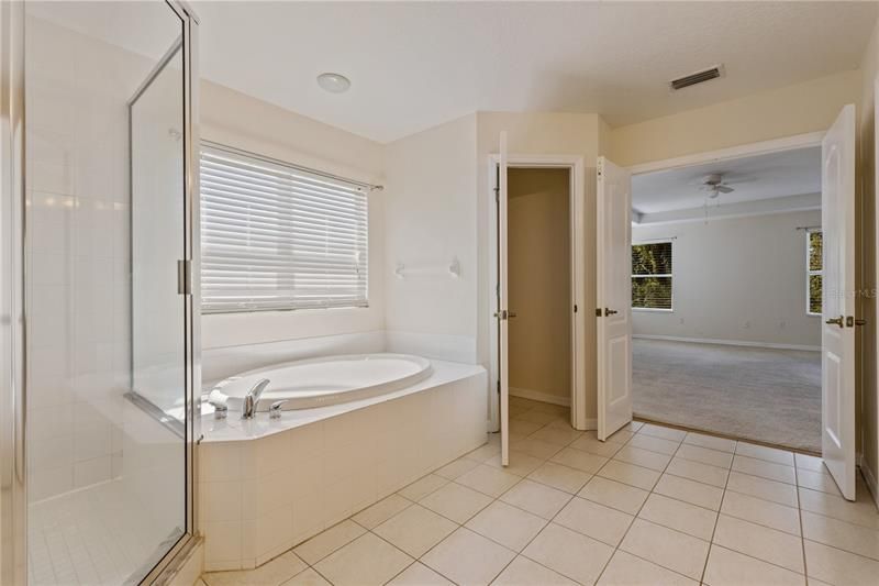 最近租的: $2,700 (4 贝兹, 3 浴室, 2930 平方英尺)