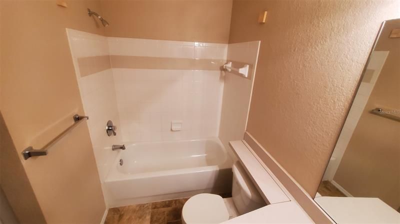 Недавно арендовано: $1,400 (2 спален, 2 ванн, 1097 Квадратных фут)