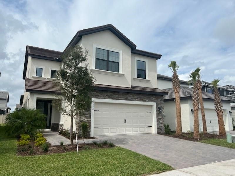Recently Sold: $555,428 (4 beds, 2 baths, 2197 Square Feet)