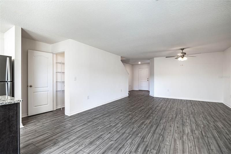 Recently Sold: $283,900 (3 beds, 2 baths, 1731 Square Feet)
