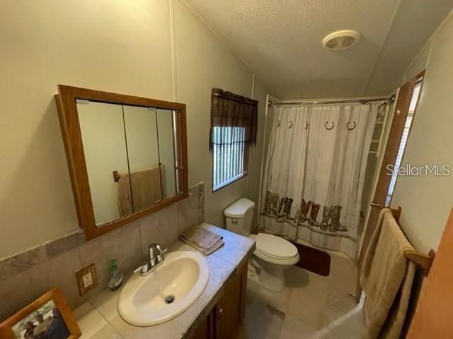 Recently Sold: $240,000 (2 beds, 2 baths, 960 Square Feet)