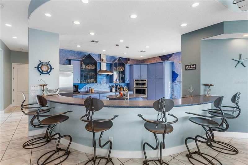 Recently Sold: $4,500,000 (3 beds, 3 baths, 4204 Square Feet)