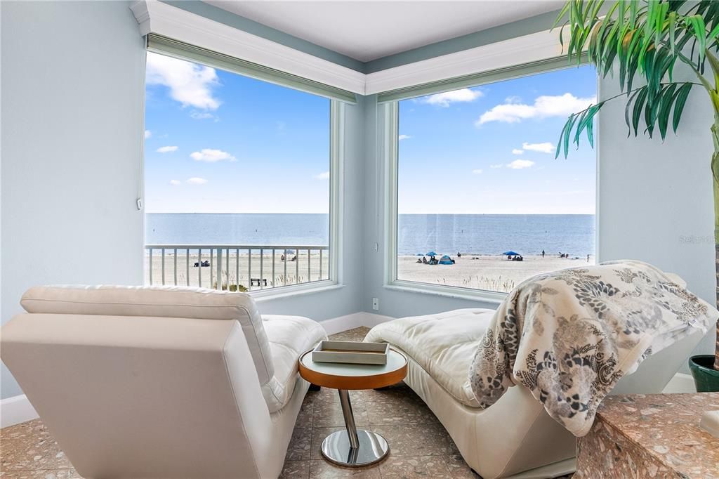 Recently Sold: $4,500,000 (3 beds, 3 baths, 4204 Square Feet)