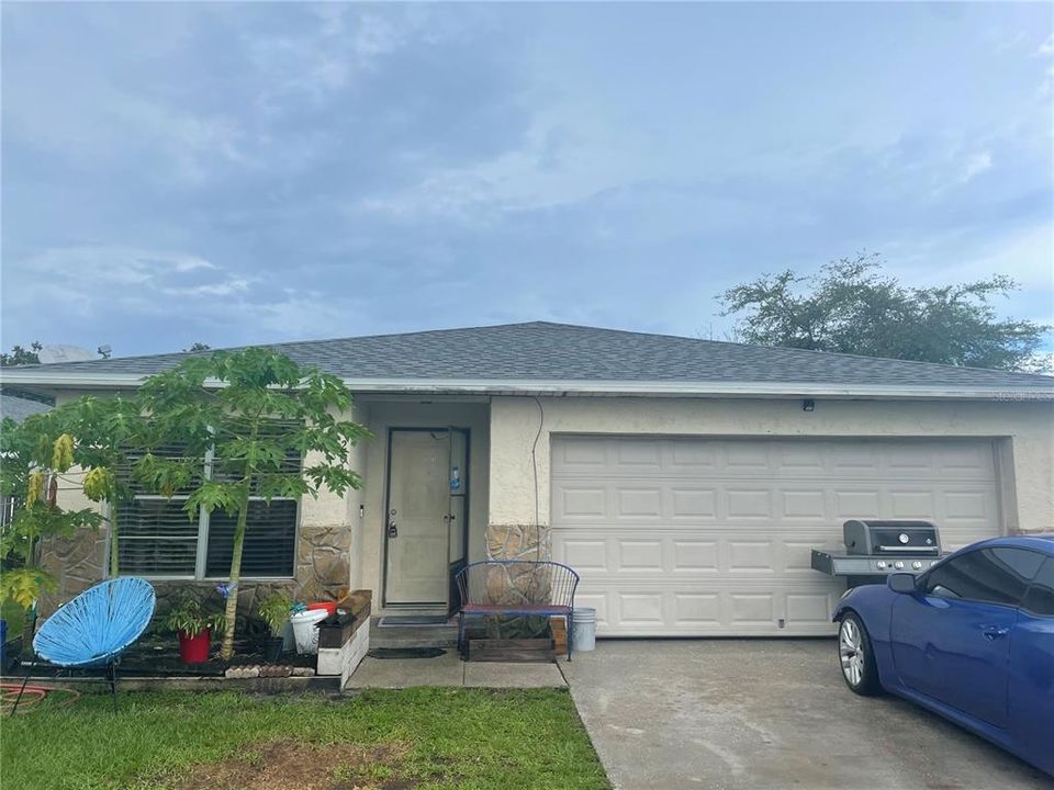 Recently Sold: $280,000 (3 beds, 2 baths, 1108 Square Feet)