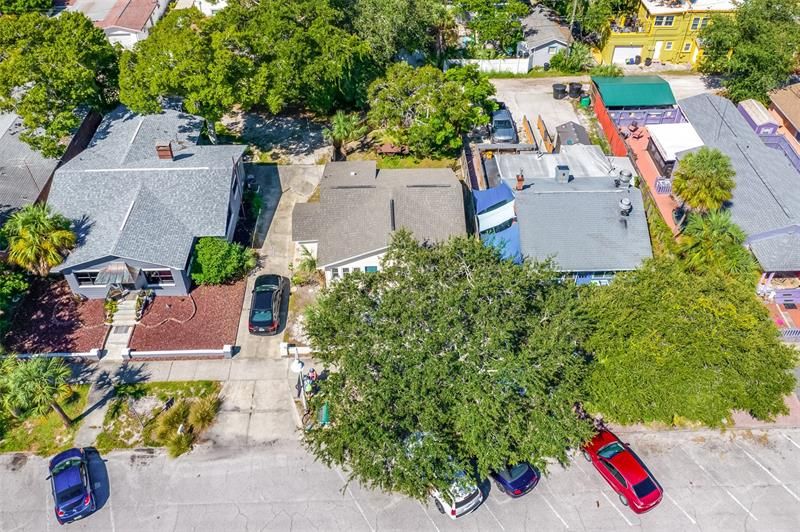 Recently Sold: $550,000 (3 beds, 2 baths, 1105 Square Feet)