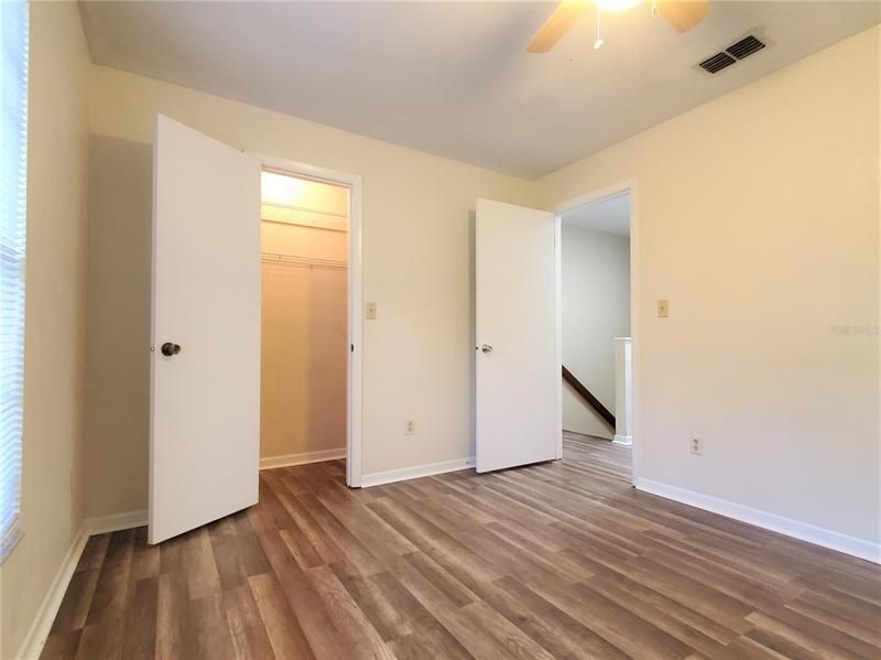 Recently Rented: $1,275 (2 beds, 1 baths, 900 Square Feet)