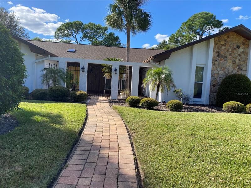 Recently Sold: $450,000 (4 beds, 2 baths, 2158 Square Feet)