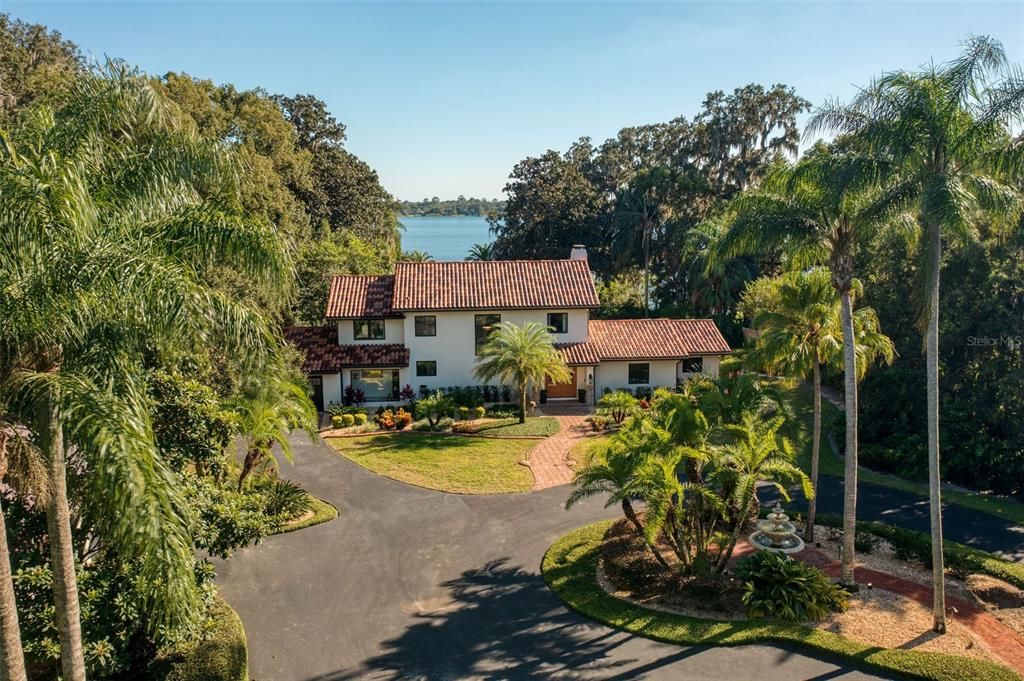 Recently Sold: $2,000,000 (6 beds, 4 baths, 4372 Square Feet)