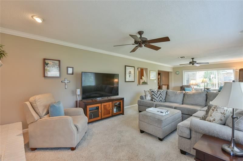 Great Room with 2 Ceiling Fans