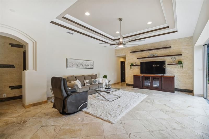 Recently Sold: $1,100,000 (5 beds, 3 baths, 3688 Square Feet)
