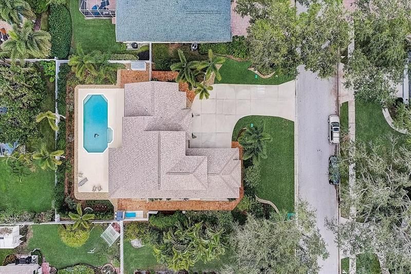 Recently Sold: $881,000 (4 beds, 2 baths, 2138 Square Feet)