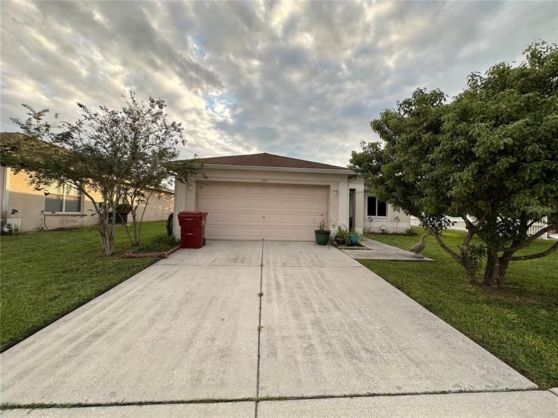 Recently Sold: $265,000 (4 beds, 2 baths, 1444 Square Feet)