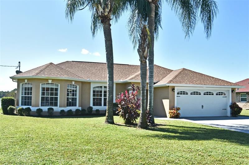 Recently Sold: $495,000 (3 beds, 2 baths, 1827 Square Feet)