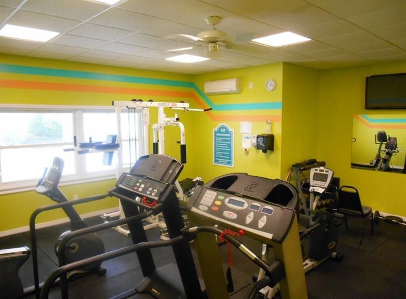 Yes! For those folks who want to exercise, this exercise room is is available every day of the week. Located in one of the private room inside of the clubhouse.