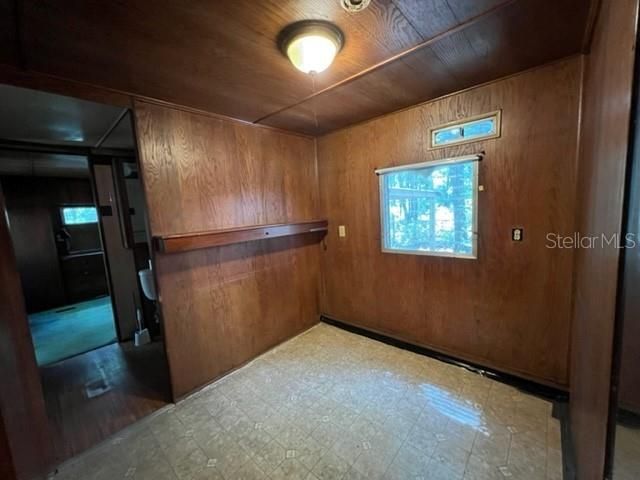 Vendido Recientemente: $125,000 (3 camas, 2 baños, 1196 Pies cuadrados)