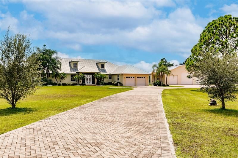 Recently Sold: $1,249,999 (4 beds, 5 baths, 4829 Square Feet)