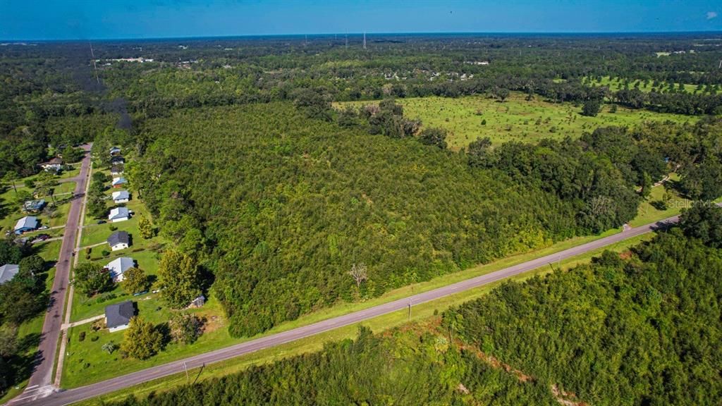 На продажу: $928,200 (71.40 acres)