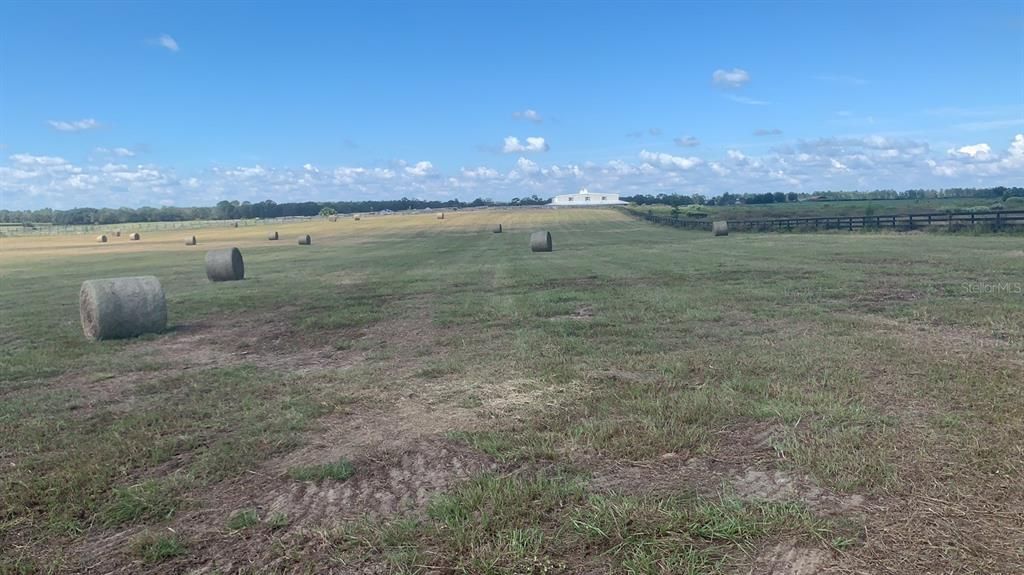 На продажу: $315,999 (10.08 acres)