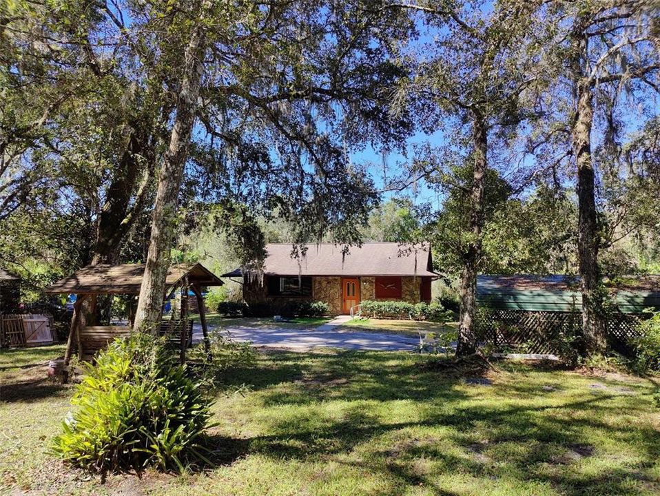 Vendido Recientemente: $324,900 (2 camas, 2 baños, 1960 Pies cuadrados)