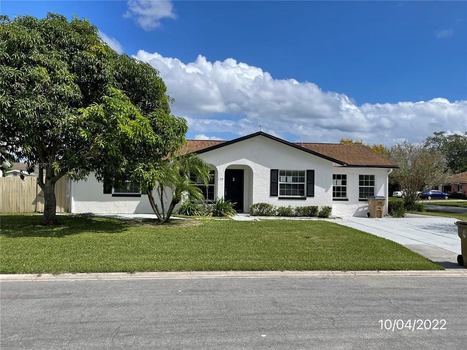 Recently Sold: $323,000 (4 beds, 3 baths, 1725 Square Feet)