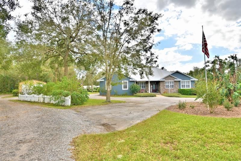 Recently Sold: $545,000 (4 beds, 3 baths, 2617 Square Feet)