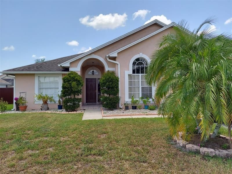 Recently Sold: $423,500 (3 beds, 2 baths, 1496 Square Feet)