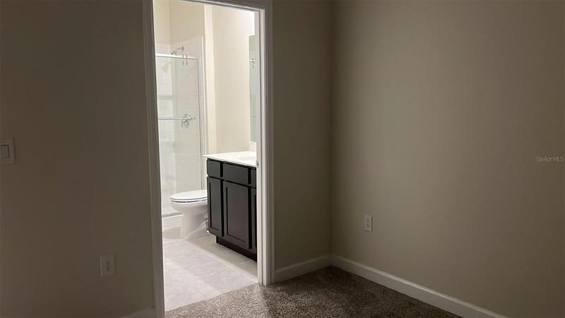 Recently Rented: $1,200 (1 beds, 1 baths, 800 Square Feet)