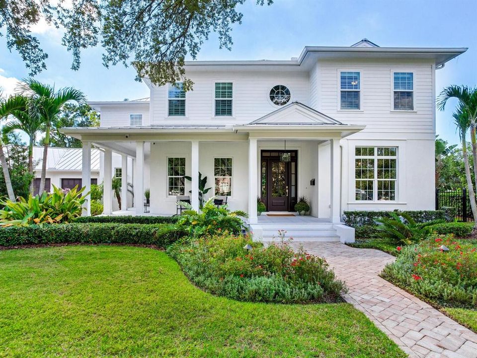 Recently Sold: $7,999,990 (5 beds, 4 baths, 5266 Square Feet)