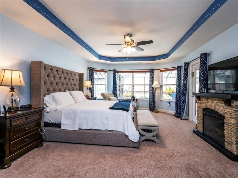 Vendido Recientemente: $489,000 (3 camas, 2 baños, 2018 Pies cuadrados)