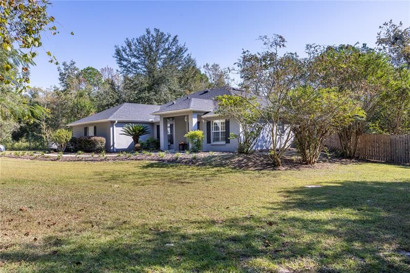 Recently Sold: $375,000 (3 beds, 2 baths, 1656 Square Feet)