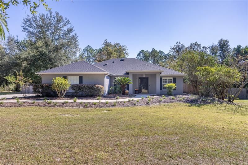 Recently Sold: $375,000 (3 beds, 2 baths, 1656 Square Feet)