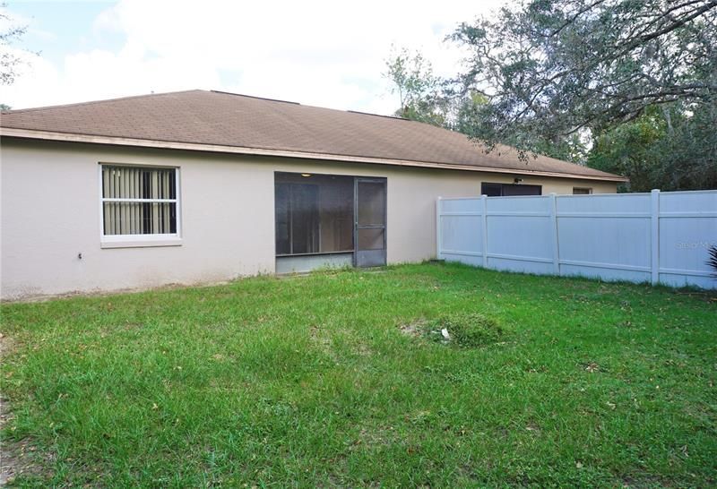 Recently Rented: $1,300 (2 beds, 2 baths, 1023 Square Feet)