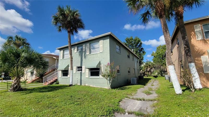 Recently Sold: $135,000 (2 beds, 1 baths, 784 Square Feet)