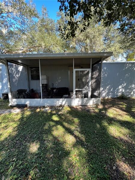 Recently Sold: $130,000 (3 beds, 2 baths, 924 Square Feet)