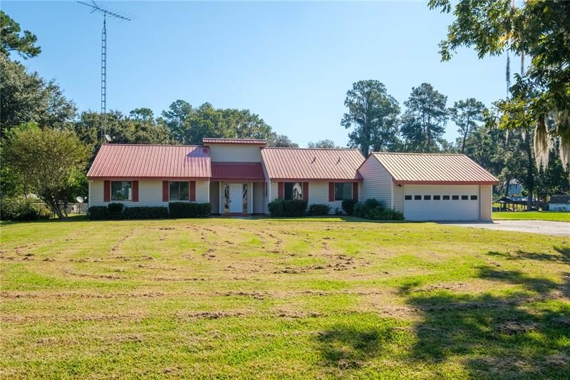 Recently Sold: $338,500 (3 beds, 2 baths, 2144 Square Feet)