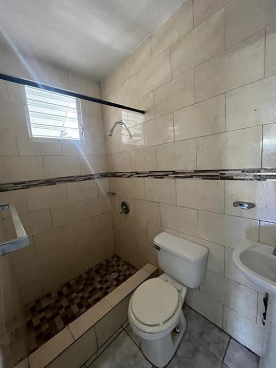 Vendido Recientemente: $80,000 (4 camas, 2 baños, 0 Pies cuadrados)