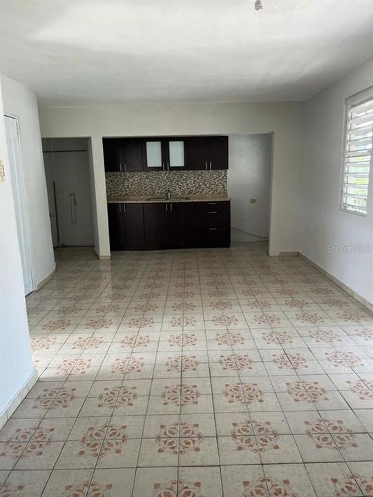 Vendido Recientemente: $80,000 (4 camas, 2 baños, 0 Pies cuadrados)