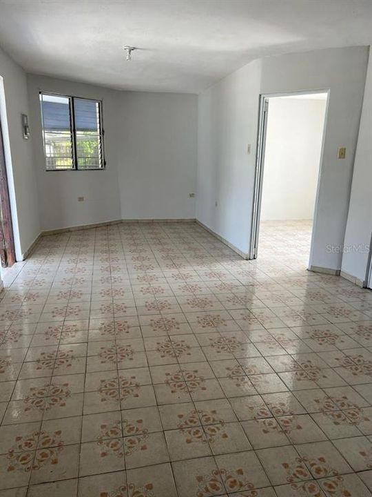 Vendido Recientemente: $80,000 (4 camas, 2 baños, 0 Pies cuadrados)