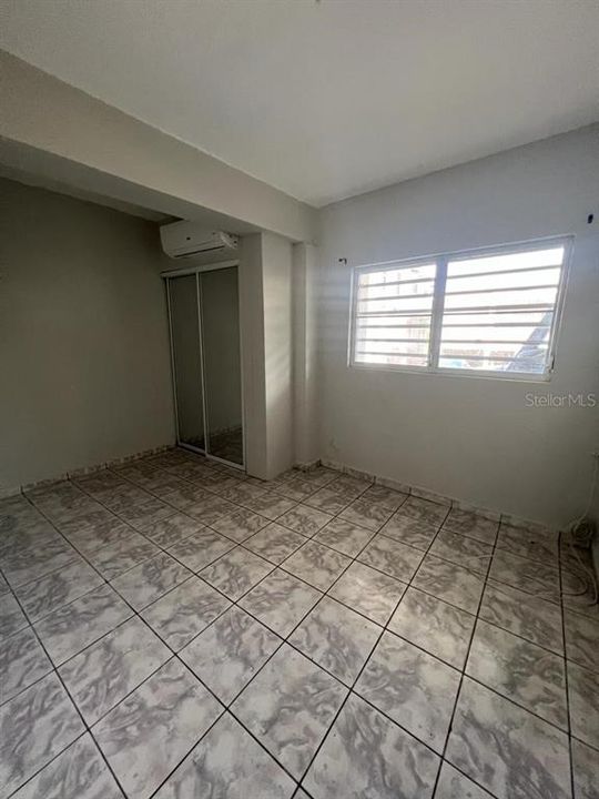 Vendido Recientemente: $80,000 (4 camas, 2 baños, 0 Pies cuadrados)