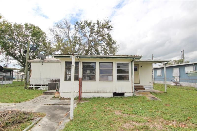 Recently Sold: $70,000 (3 beds, 2 baths, 1123 Square Feet)