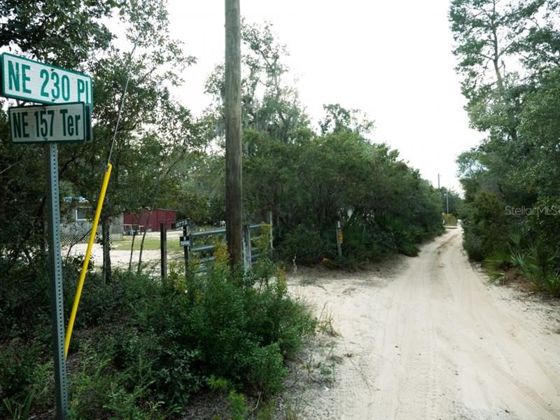 Vendido Recientemente: $4,497 (0.19 acres)