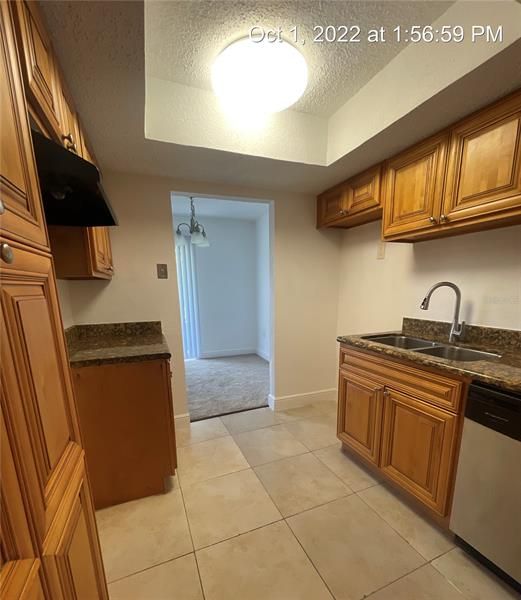 Recently Rented: $1,600 (2 beds, 2 baths, 976 Square Feet)