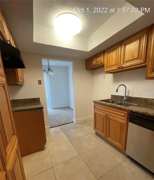 Recently Rented: $1,600 (2 beds, 2 baths, 976 Square Feet)