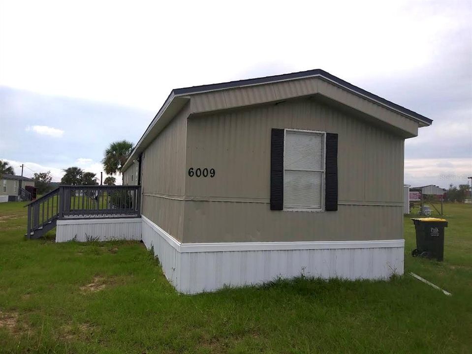 Recently Rented: $1,300 (3 beds, 2 baths, 1064 Square Feet)