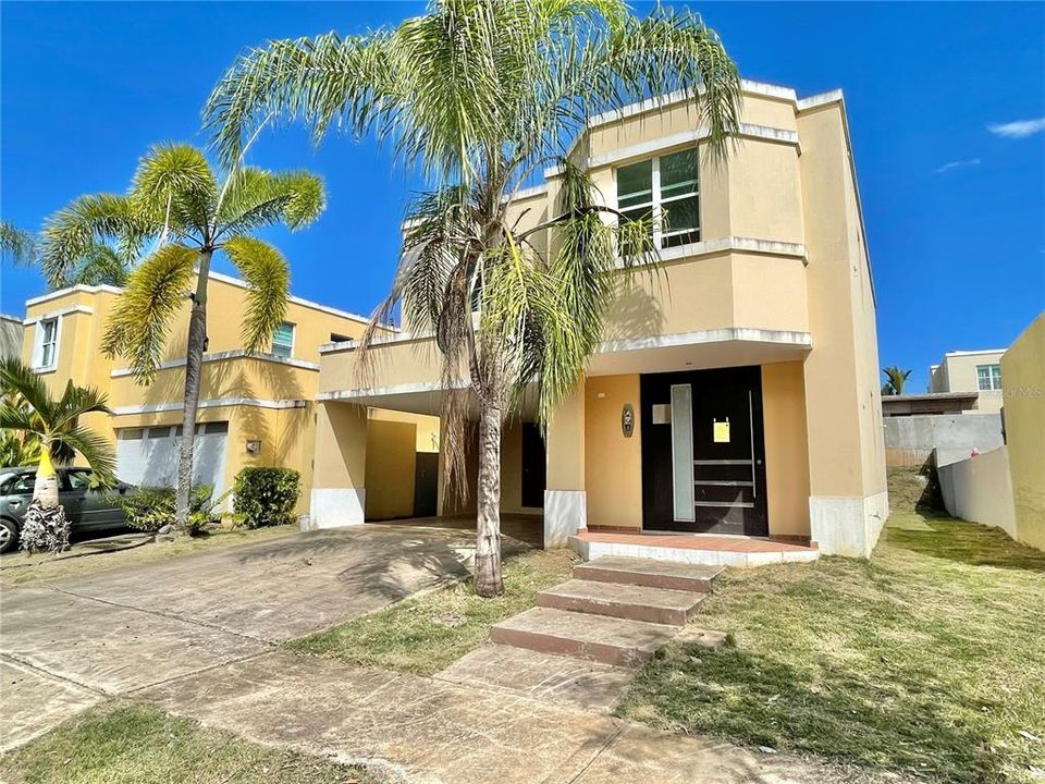 Vendido Recientemente: $181,000 (4 camas, 2 baños, 1720 Pies cuadrados)