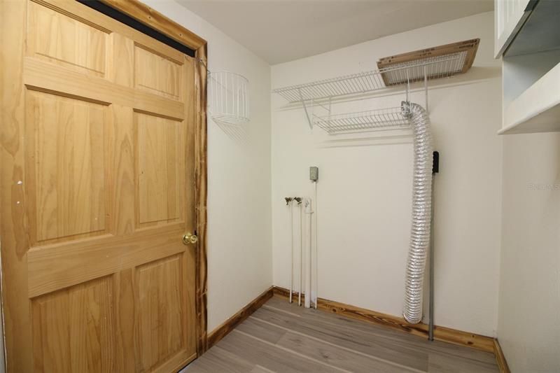 Recently Rented: $900 (1 beds, 1 baths, 846 Square Feet)