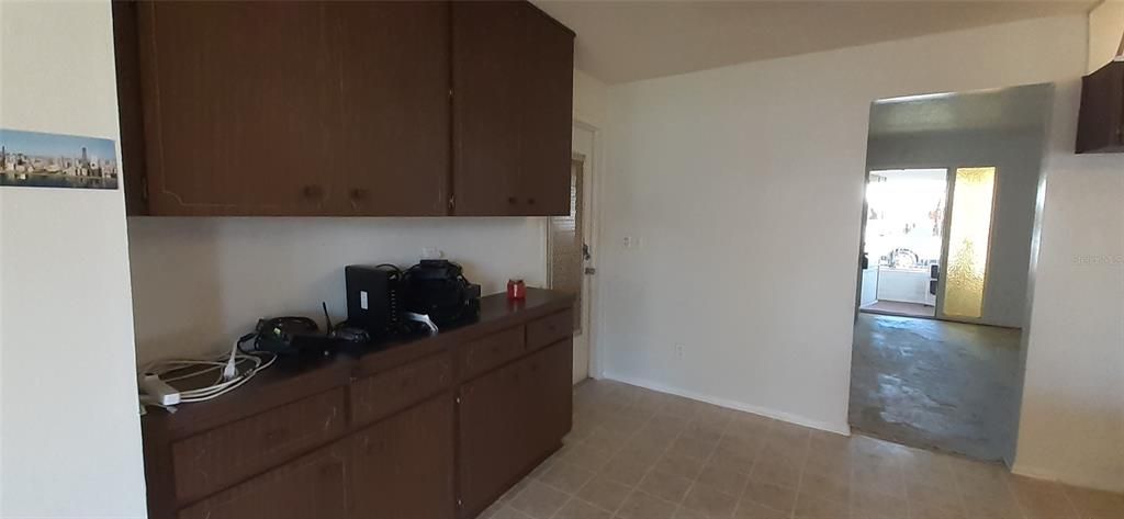 Vendido Recientemente: $234,900 (2 camas, 2 baños, 1649 Pies cuadrados)