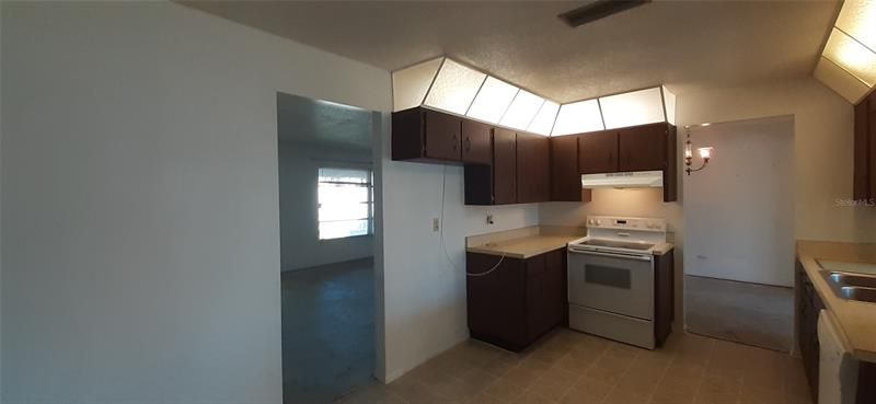 Vendido Recientemente: $234,900 (2 camas, 2 baños, 1649 Pies cuadrados)