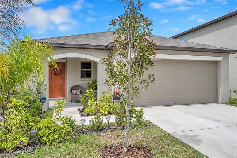 Recently Sold: $352,000 (3 beds, 2 baths, 1451 Square Feet)